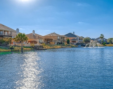 17827 Circular Quay Lane - Photo Thumbnail 46