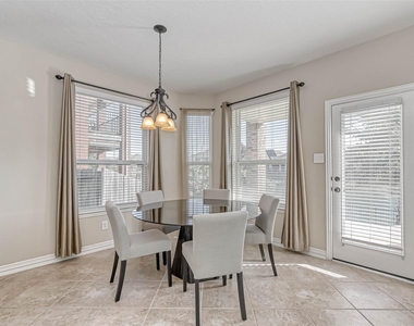 17827 Circular Quay Lane - Photo Thumbnail 12