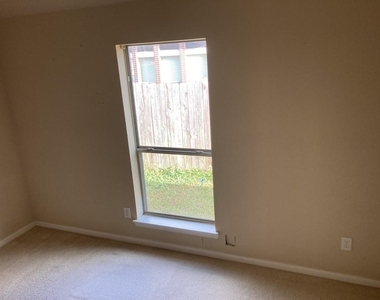 4510 Blakes Ridge - Photo Thumbnail 11