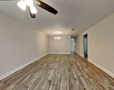 18116 Red Pine Court - Photo Thumbnail 1