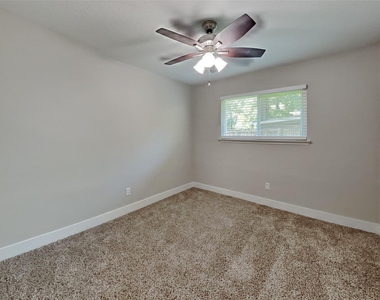 18116 Red Pine Court - Photo Thumbnail 12