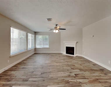 18116 Red Pine Court - Photo Thumbnail 3