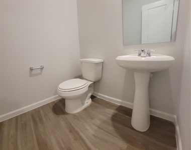 8031 Peppercorn Street - Photo Thumbnail 4