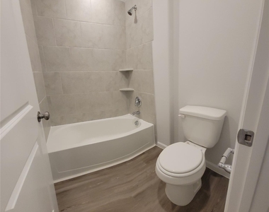 8031 Peppercorn Street - Photo Thumbnail 11