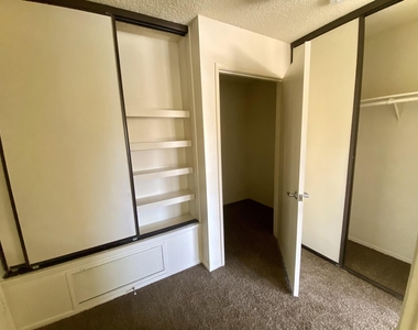 6036 Sunset Road - Photo Thumbnail 8