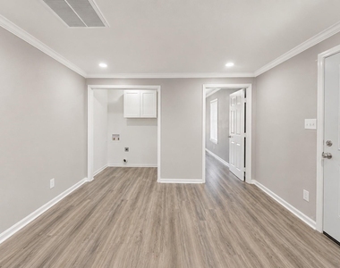 705 Collins Street - Photo Thumbnail 6