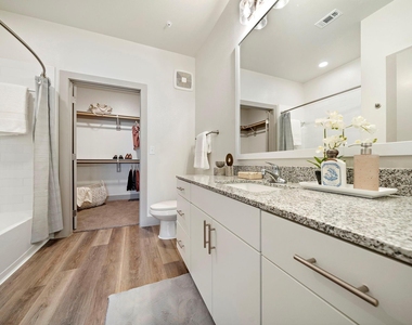 10485 League Line Rd - Photo Thumbnail 6