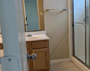 16310 Cole Bridge Lane - Photo Thumbnail 12