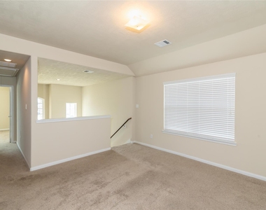 9522 Yellow Rose Drive - Photo Thumbnail 9
