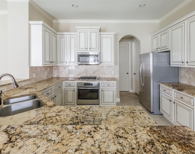 4911 Augusta Pointe Court - Photo Thumbnail 10