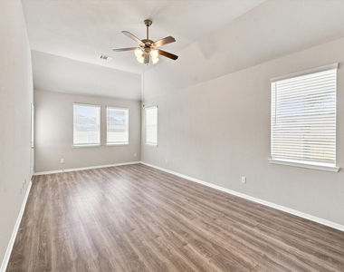 31407 Elkcreek Bend Drive - Photo Thumbnail 21