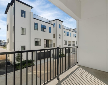 8707 Ojeman Villas Drive - Photo Thumbnail 24