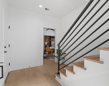 8707 Ojeman Villas Drive - Photo Thumbnail 5
