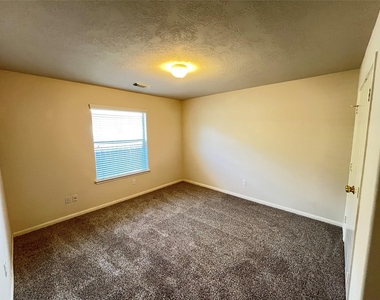 29022 Fox Fountain Lane - Photo Thumbnail 10