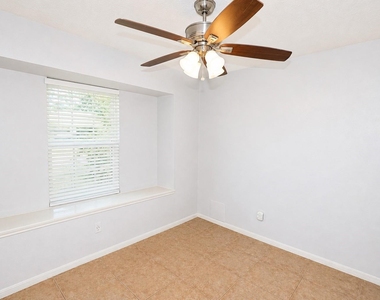 7126 Buchanan Drive - Photo Thumbnail 16