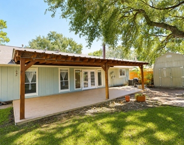 7126 Buchanan Drive - Photo Thumbnail 18