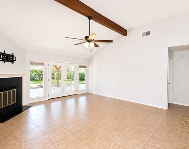 7126 Buchanan Drive - Photo Thumbnail 3