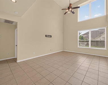 3519 Lilac Ranch Drive - Photo Thumbnail 10