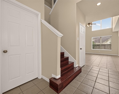 3519 Lilac Ranch Drive - Photo Thumbnail 6