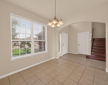 3519 Lilac Ranch Drive - Photo Thumbnail 9