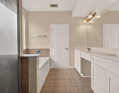 3519 Lilac Ranch Drive - Photo Thumbnail 42