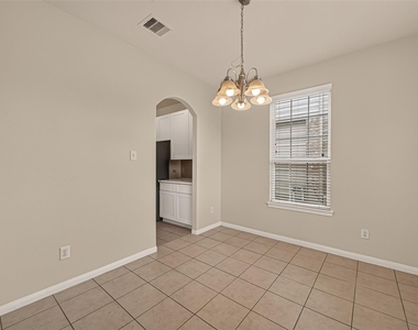 3519 Lilac Ranch Drive - Photo Thumbnail 7
