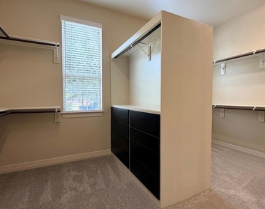 5423 Lachlan Springs Lane - Photo Thumbnail 20