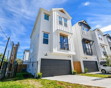 1928 Cochran Street - Photo Thumbnail 2
