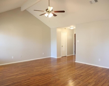 3419 Lakeland Gardens Drive - Photo Thumbnail 10