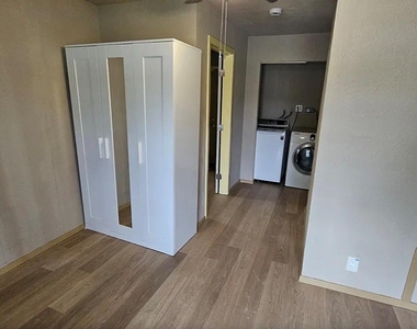 3026 Airport Boulevard - Photo Thumbnail 12