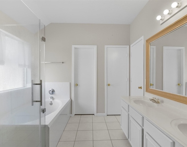 2003 Whitelaw Drive - Photo Thumbnail 20
