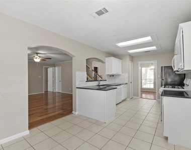 2003 Whitelaw Drive - Photo Thumbnail 13