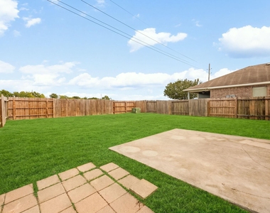 8102 Yaupon View Drive - Photo Thumbnail 31