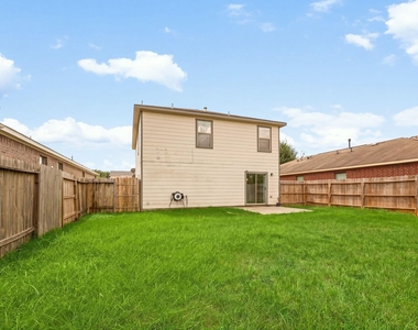 8102 Yaupon View Drive - Photo Thumbnail 32