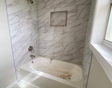 1105 Alice Street - Photo Thumbnail 11