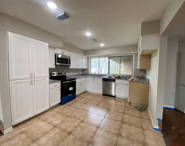 1105 Alice Street - Photo Thumbnail 9