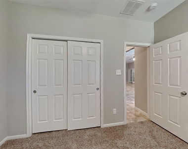 15610 Forest Run Drive - Photo Thumbnail 11