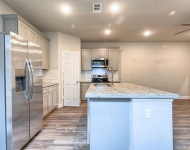 9175 Inwood - Photo Thumbnail 2