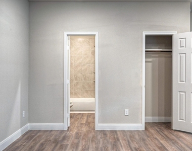 9175 Inwood - Photo Thumbnail 10