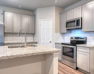 9175 Inwood - Photo Thumbnail 3