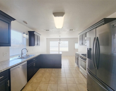 20839 Beech Tree Drive - Photo Thumbnail 10