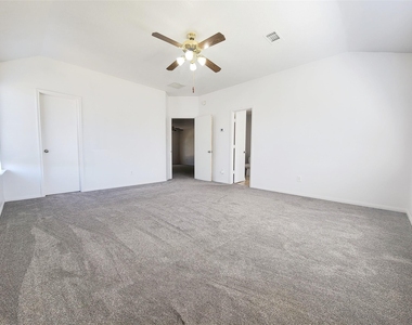 20839 Beech Tree Drive - Photo Thumbnail 15