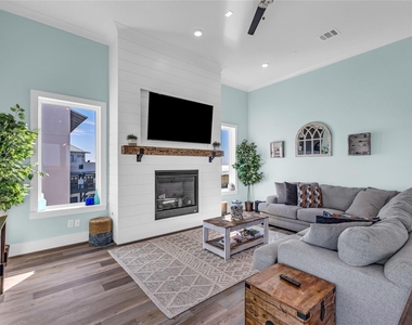 312 Seagrass - Photo Thumbnail 8