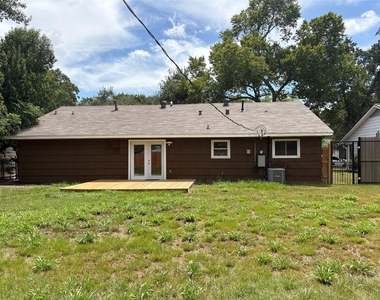 7122 Sharpcrest Street - Photo Thumbnail 24