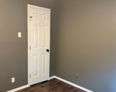 7122 Sharpcrest Street - Photo Thumbnail 21