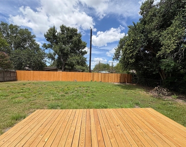 7122 Sharpcrest Street - Photo Thumbnail 26