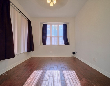 11718 Casadores Lane - Photo Thumbnail 7