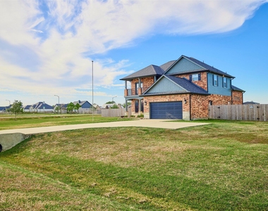 11718 Casadores Lane - Photo Thumbnail 2