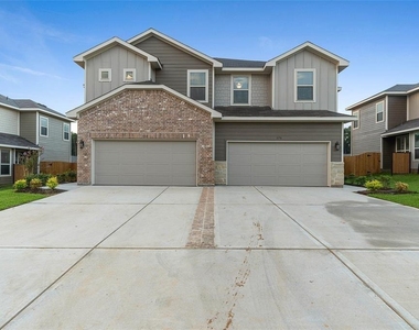 146 Parkgate - Photo Thumbnail 1