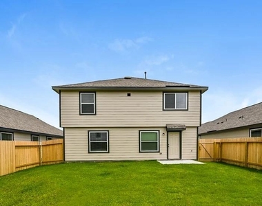 2417 Flathead Drive - Photo Thumbnail 1
